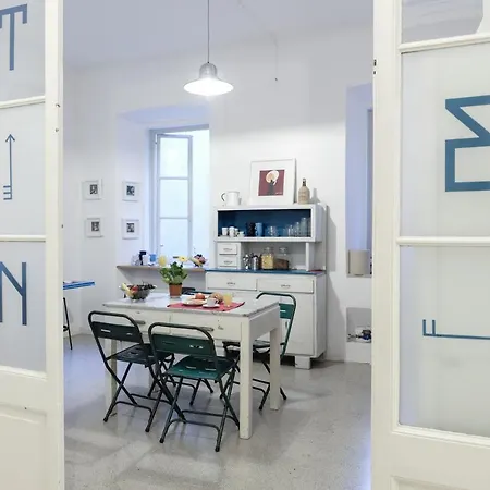 Controvento Hostel *