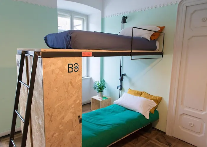 Controvento Hostal Trieste